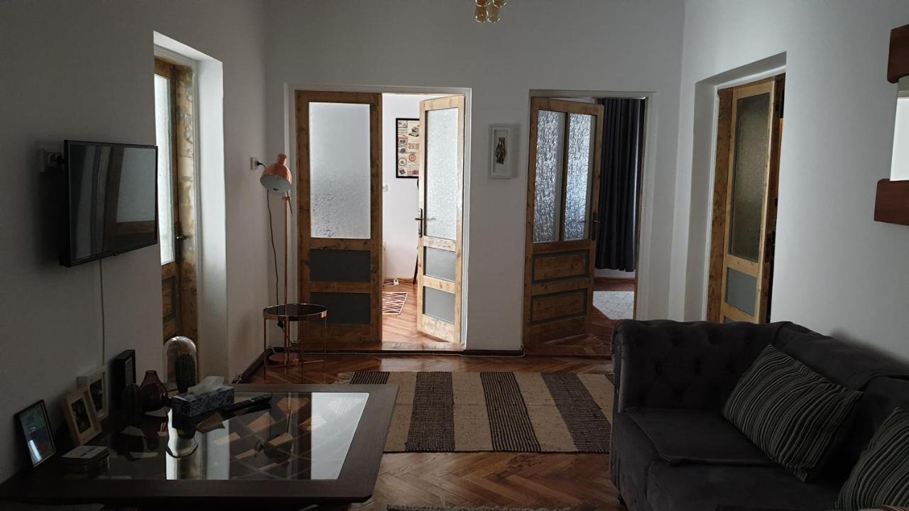 Casa Arion Apartment *